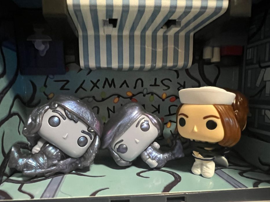 kinder joy stranger things