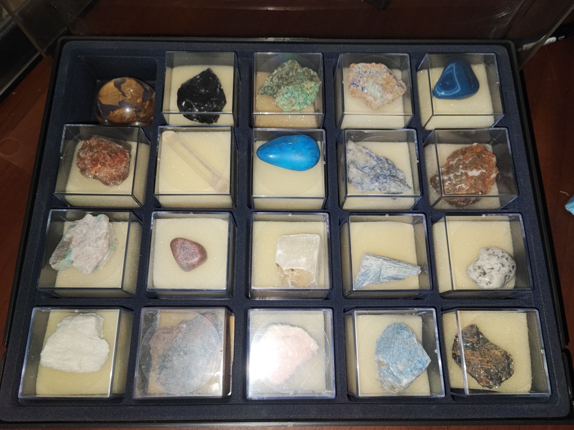 Colecție 100 pietre minerale