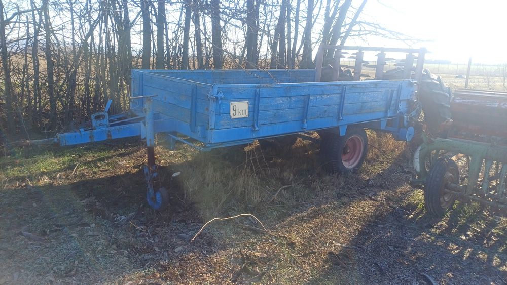Remorca imprastiat gunoi de grajd,moara cereale cardan tractor