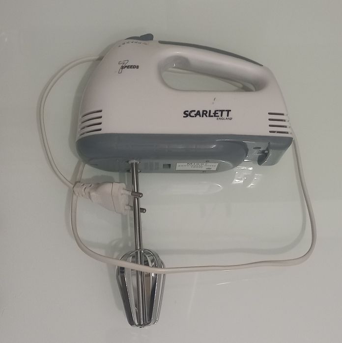Миксер ручной "Scarlett "