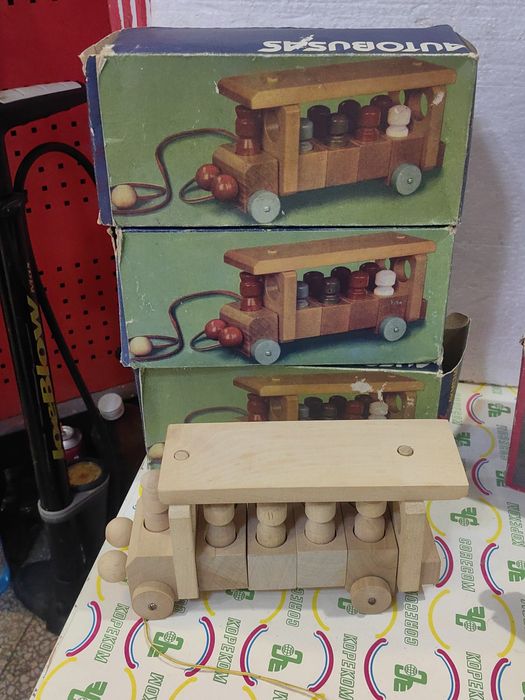 Стари дървени играчки - чисто нови