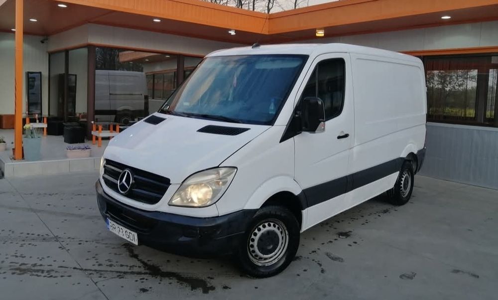 Vând Mercedes sprinter de marfă