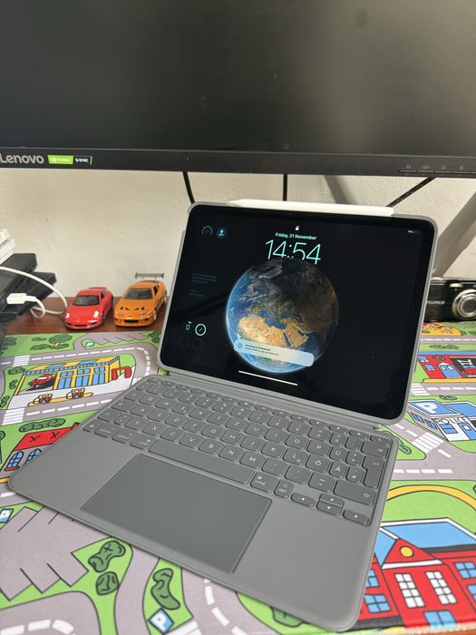 Apple iPad Air (2024) M2, 11' - Pencil Pro - Logi Combo - Garantie