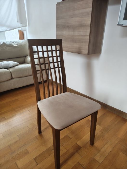 Трапезни столове 5бр.