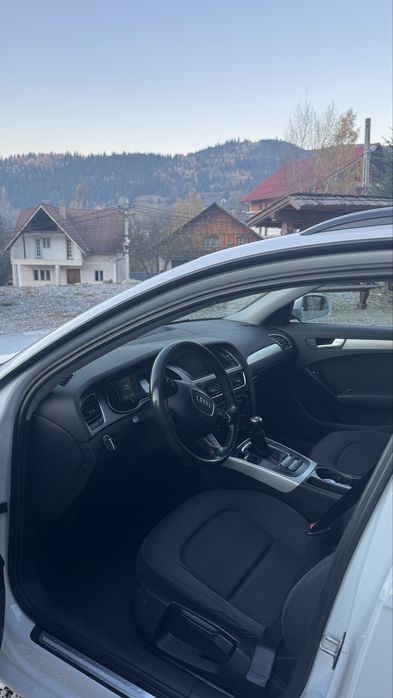 Audi A4 B8 2012 ,sau variante Q3