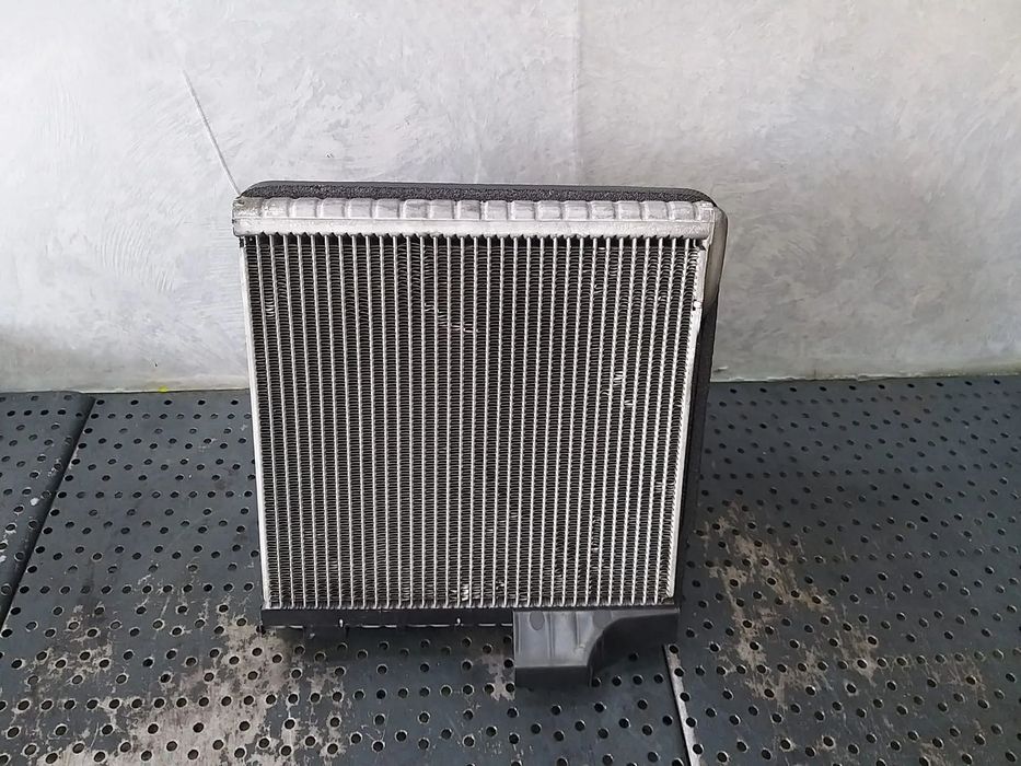 Radiator calorifer clima bord vw passat b6 3c 3c1820103b