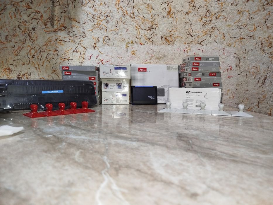 Печати,штампы и степлеры