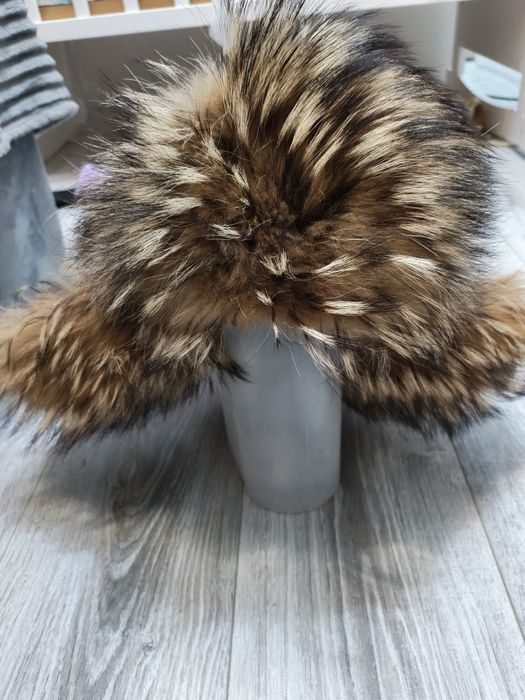 Продам зинюю детскую шапку