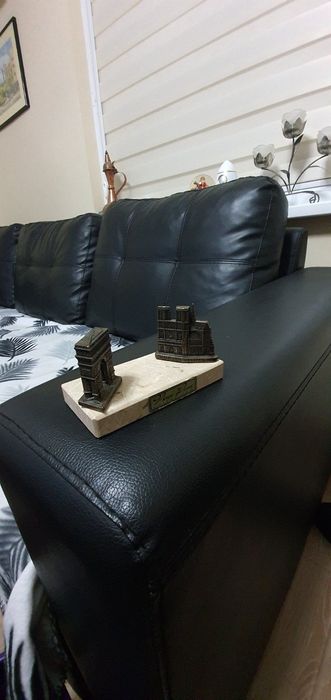 Метална статуетка Париж