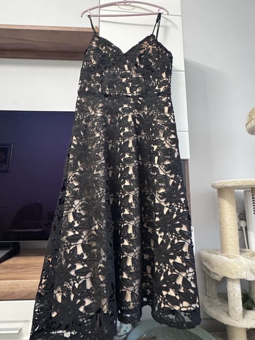 Официална рокля Mohito