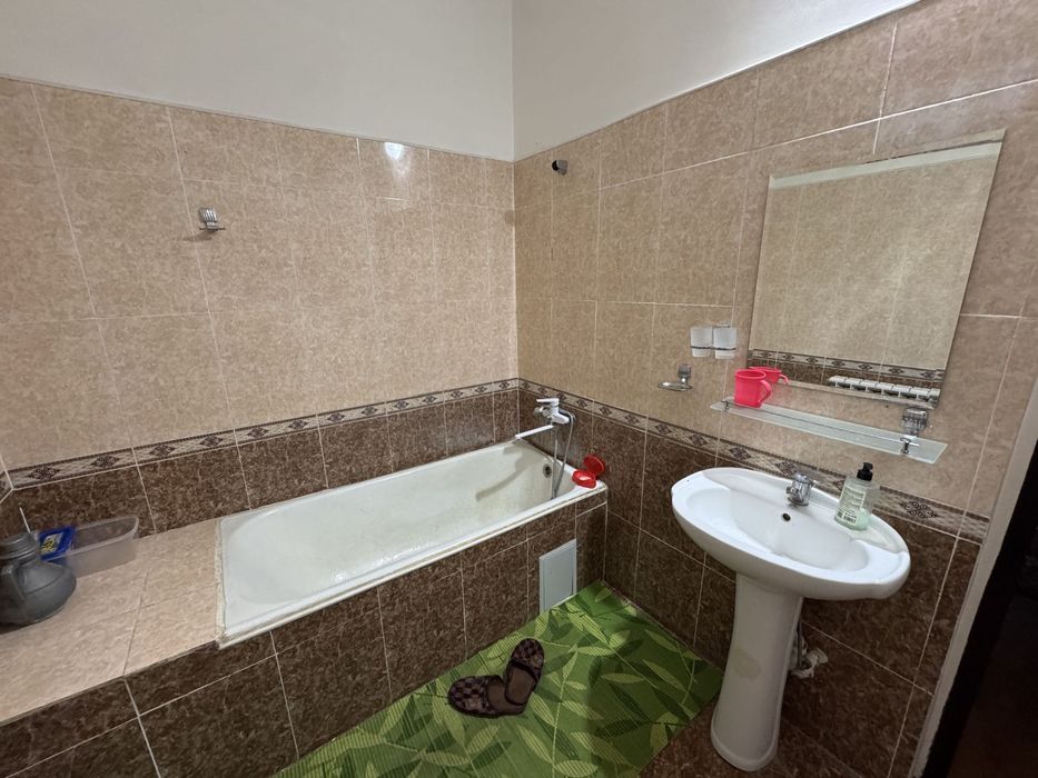 Faqat Oilaliarga Bozor yonda 3 xonali kv ijaraga beriladi