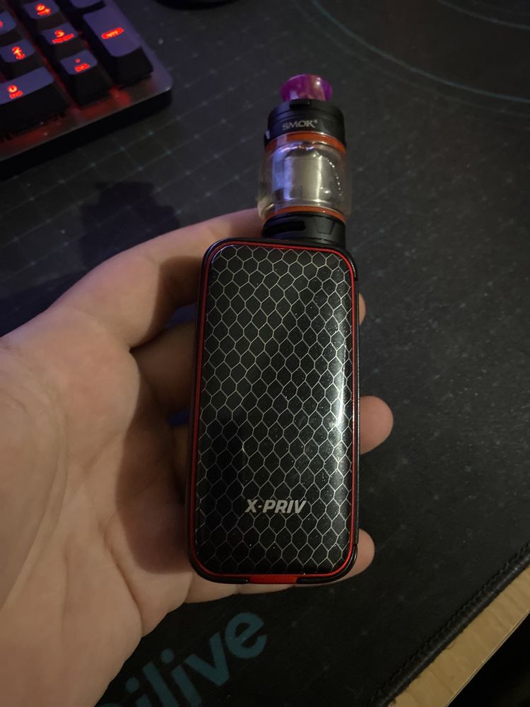 Vand Smok x-Priv / Schimb cu Iqos Iluma