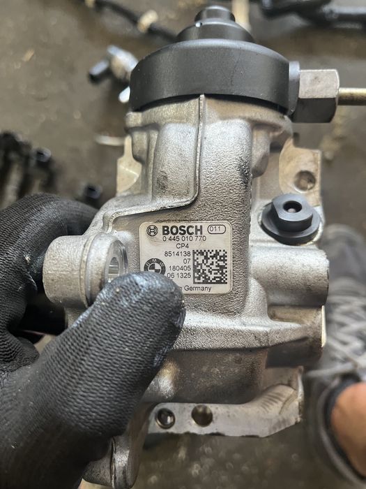 Помпа/дюзи/рейл бмв Б47Д20Б ( pompa/diuzi/reil bmw 2.5d 231 )
