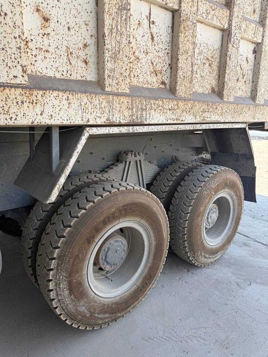 Самосвал HOWA A6 заводской метан газ