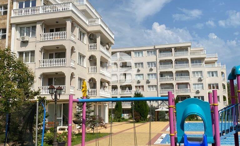 Продава се Двустаен апартамент в Несебър - 51 кв.м за 1942 €/кв.м - Снимка #12