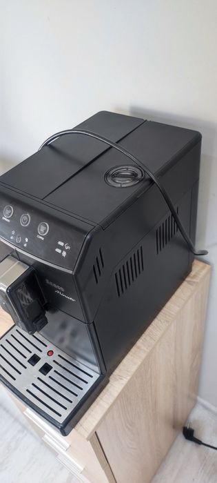 Кафемашина Saeco Minuto hd8760.