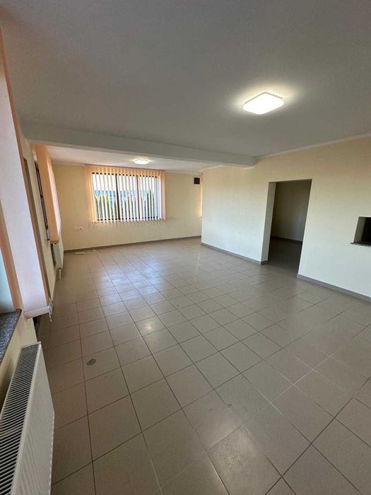 Hala si birouri 568,77 mp de inchiriat Cumparatura Suceava