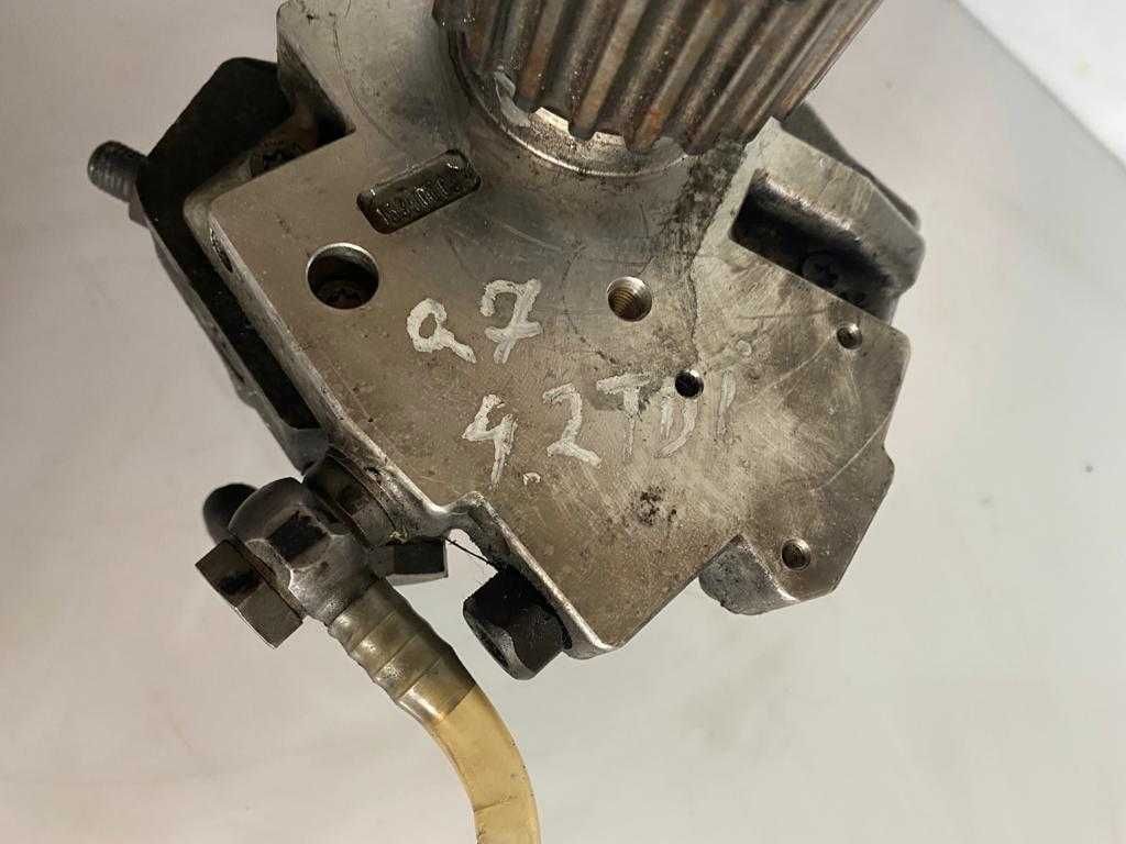 pompa inalta presiune audi Q7 4,2 TDI cod  057130755M