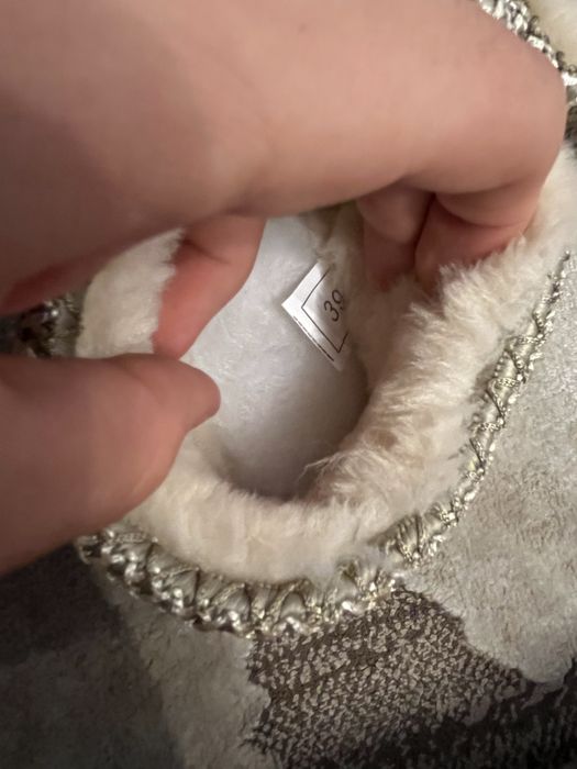 Cizme tip UGG, noi marimea 39