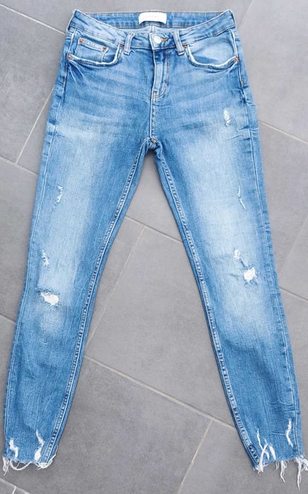 Blugi fete ZARA, marimea S, 36-38, pret 35 lei bucata