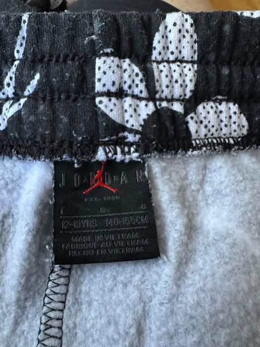 Ватиран спортен клин Nike