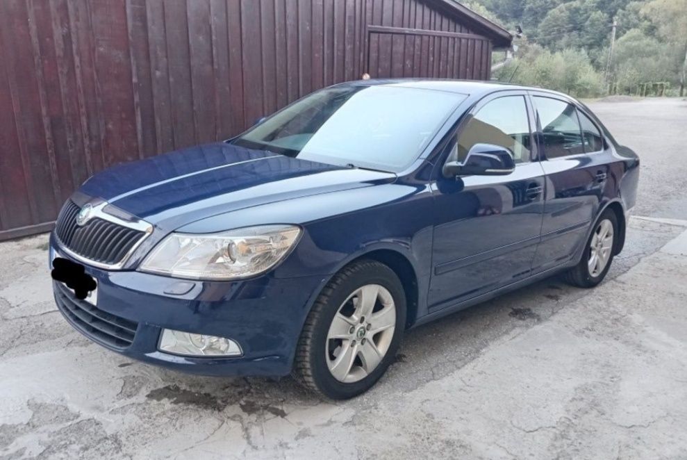 Dezmembrez Skoda octavia 2 facelift 1.6 tdi 105 cp cayc albastru LF5A