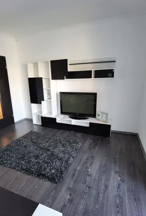 Apartament de inchiriat cu 2 camere la parter