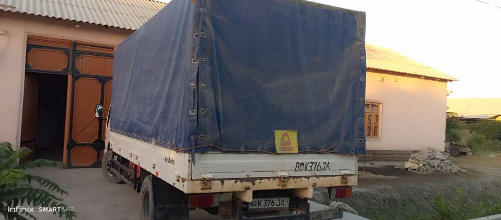 Isuzu tent sotiladi stoykalari bn  yangi