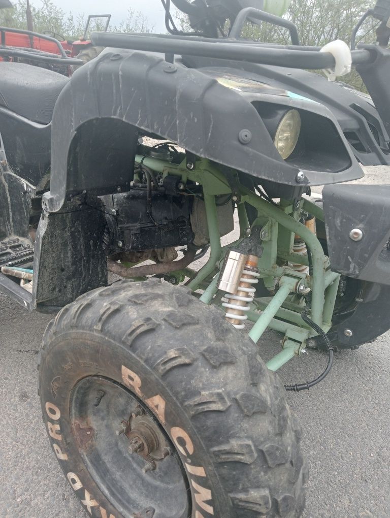 Vând atv kxd outlander