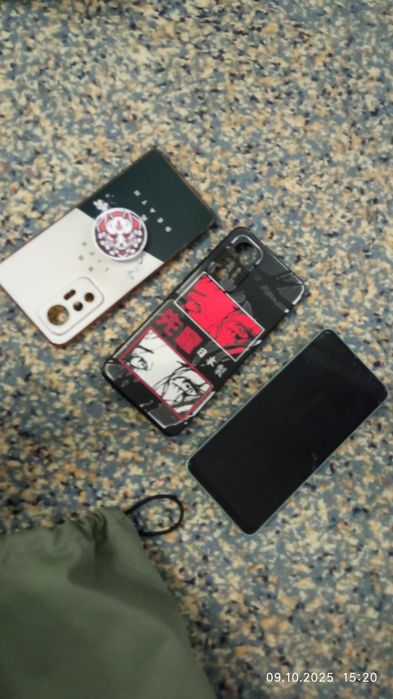 Xiaomi 12 Lite, зарядка и 2 чехла