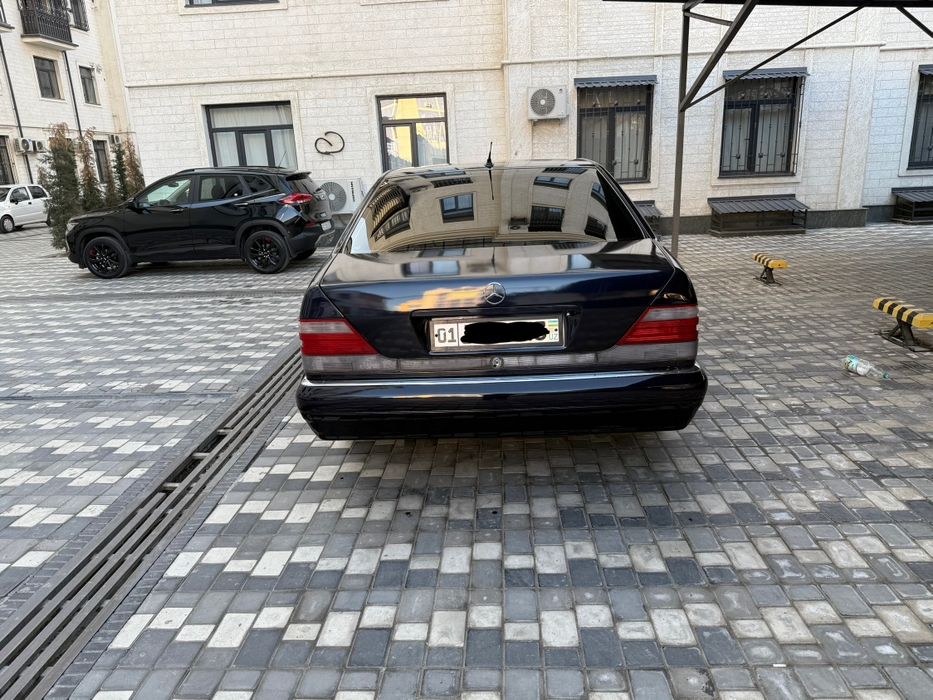 Срочно продаю мерс 140 .машина в отличном состоянии