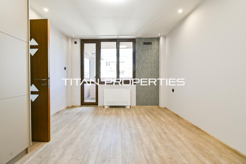 Продава се Тристаен апартамент в София, Люлин 8 - 100 кв.м за 3000 €/кв.м - Снимка #9