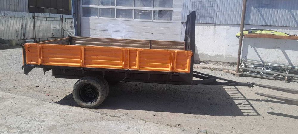 Remorca basculabila  pentru tractor