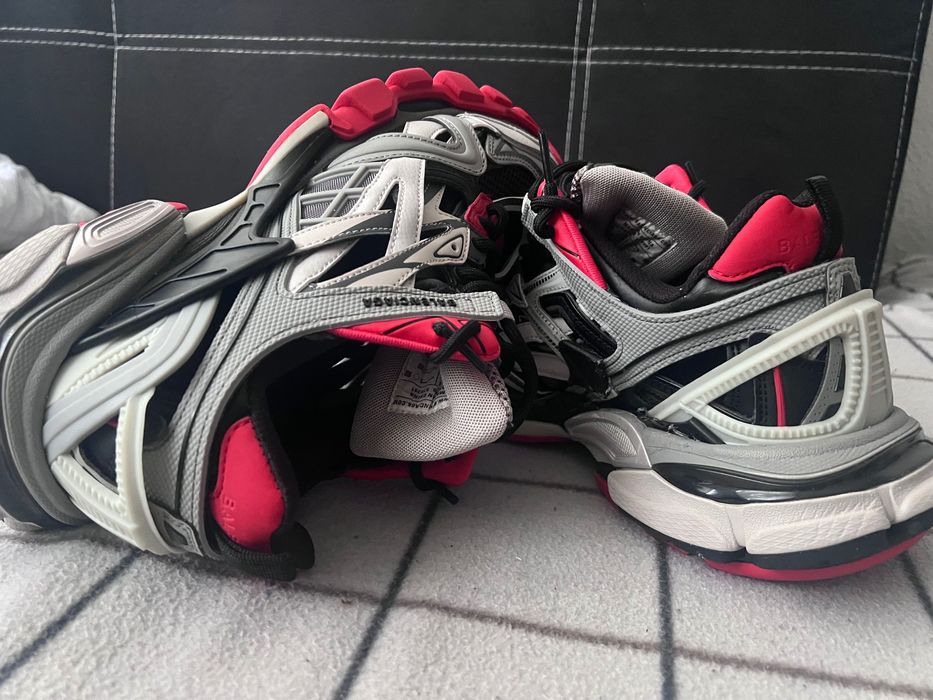 Balenciaga track 2