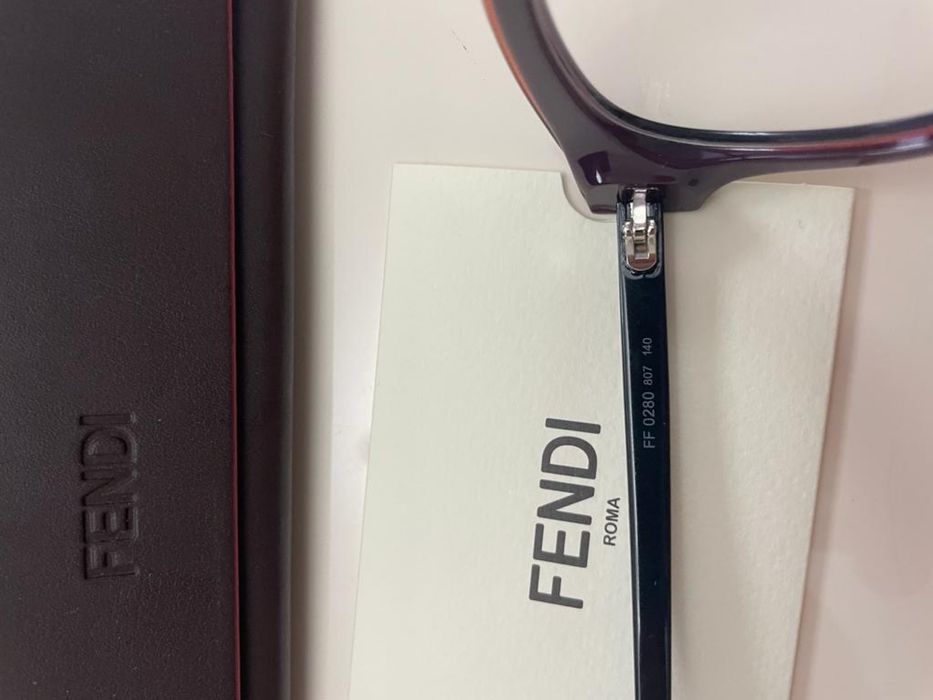 Vand ochelari  Fendi originali