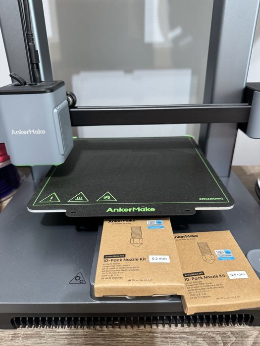 Imprimanta 3D AnkerMake M5C cu filament inclus