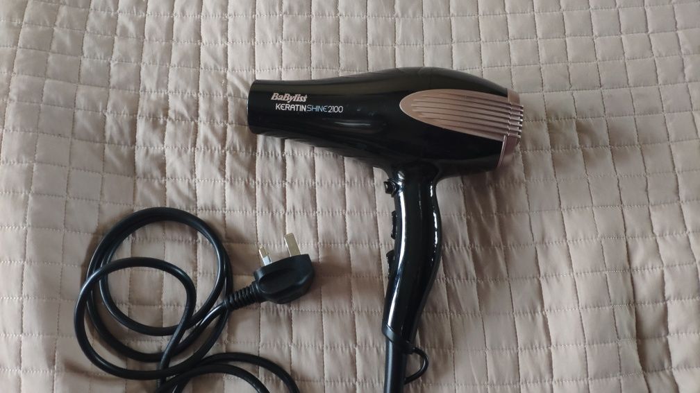 Сешоар Babyliss 2100 Черен