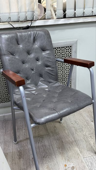 Стулья  в хорошем состояний