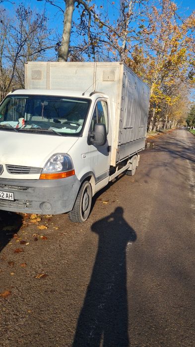 Продавам Renault Master със Брезент
