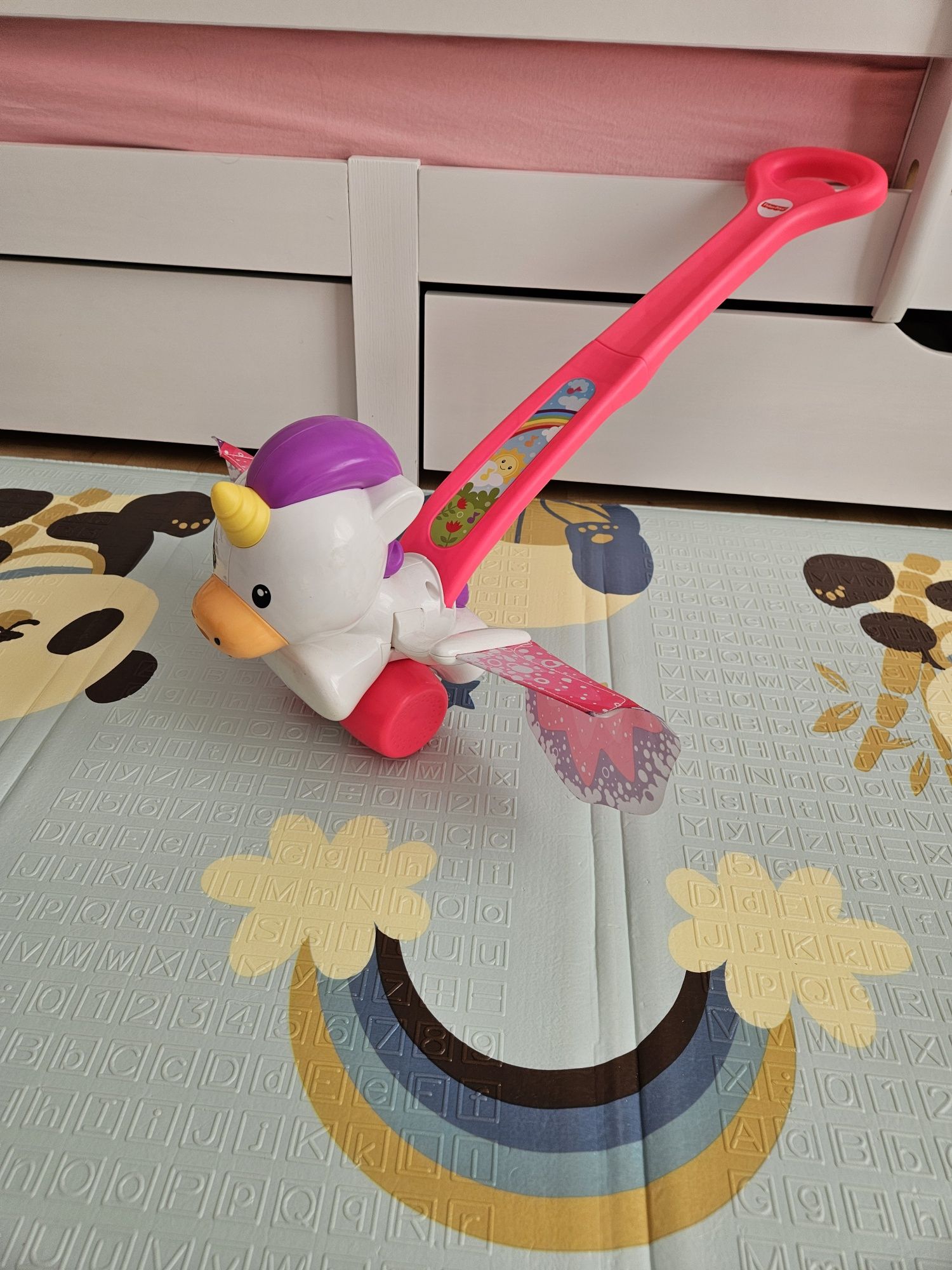 Играчка за бутане Fisher Price Еднорог с движещи се криле