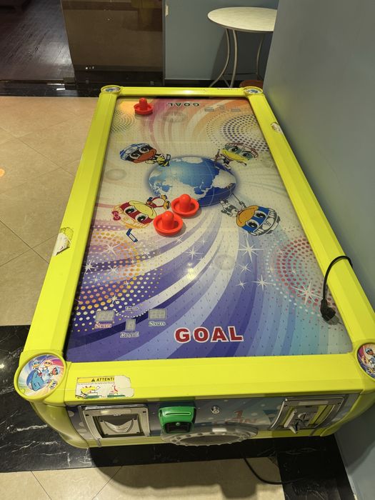 Продаются игрушечные аппараты