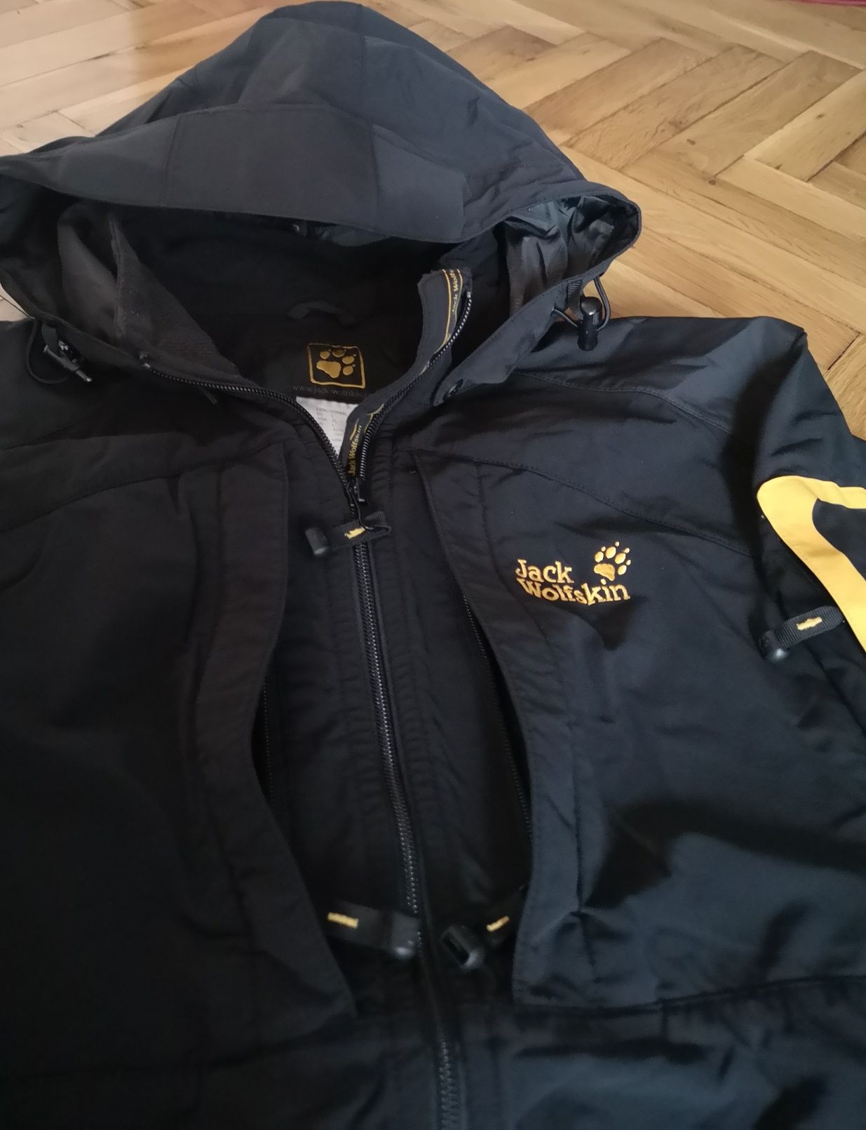 Оригинално мъжко  яке Jack wolfskin размер М
