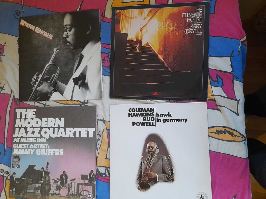 Грамофонни плочи на джаз и поп музика от 60-те години