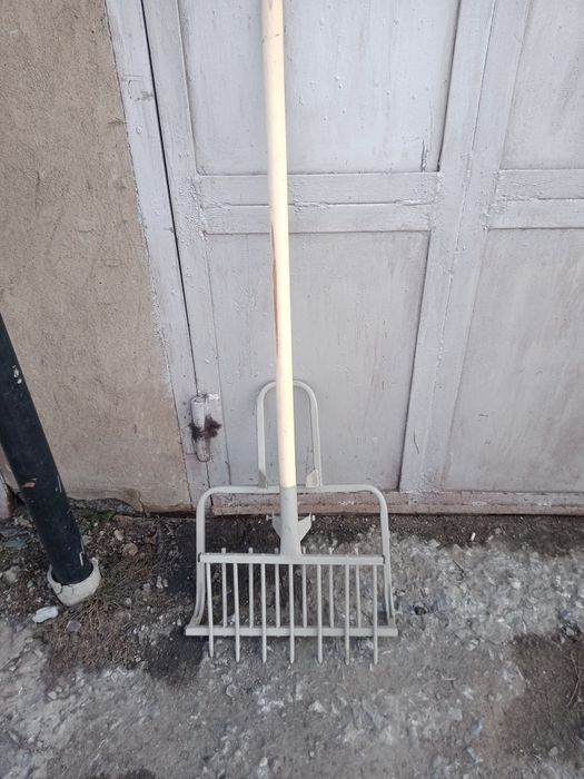 Продам новую лопату-вилы.