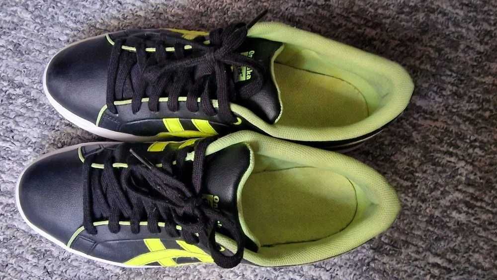 U.S. Polo Assn 40; Onitsuka Tiger (Asics) 39.5; Puma Smash v2 38.5