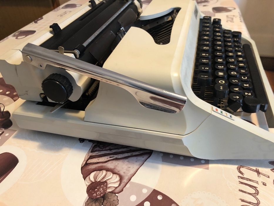 Mașină de scris Erika
