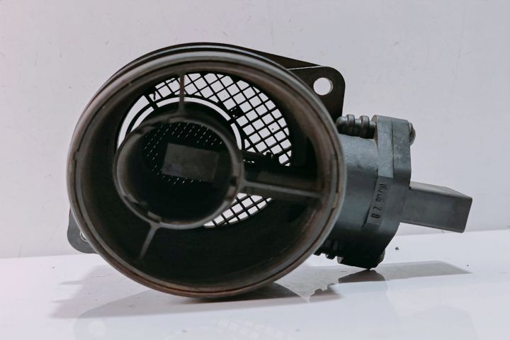 Debitmetru Aer  0281002461 / 074906461B Volkswagen VW Golf a 5-a gene