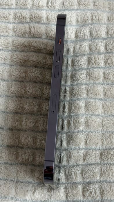 Iphone 14 PRO 1TB Deep Purple лилав с кейс Pitaka, Quadlock