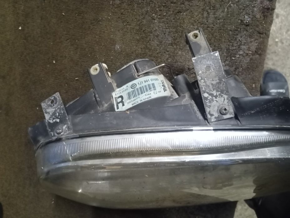 Фарове VW Golf 4