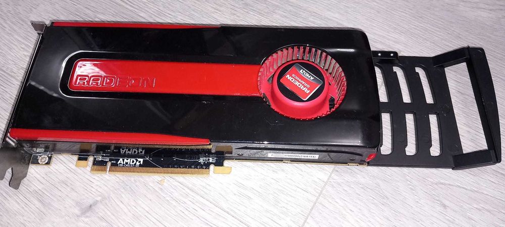 Placa video AMD Radeon HD 7870 2gb 256-bit GDDR5, impecabila
